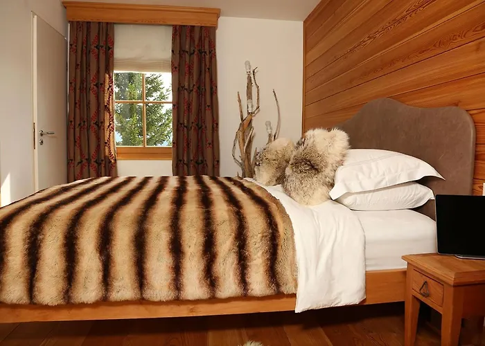 Chesa Chantarella Apartment *