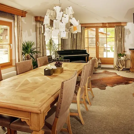 Appartement Luxus Chesa Chantarella An Lage!