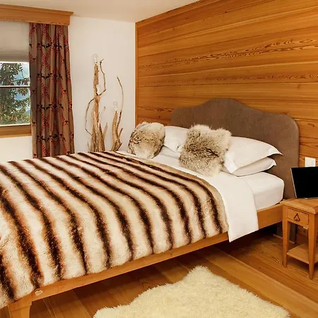 Luxus Chesa Chantarella An Lage!